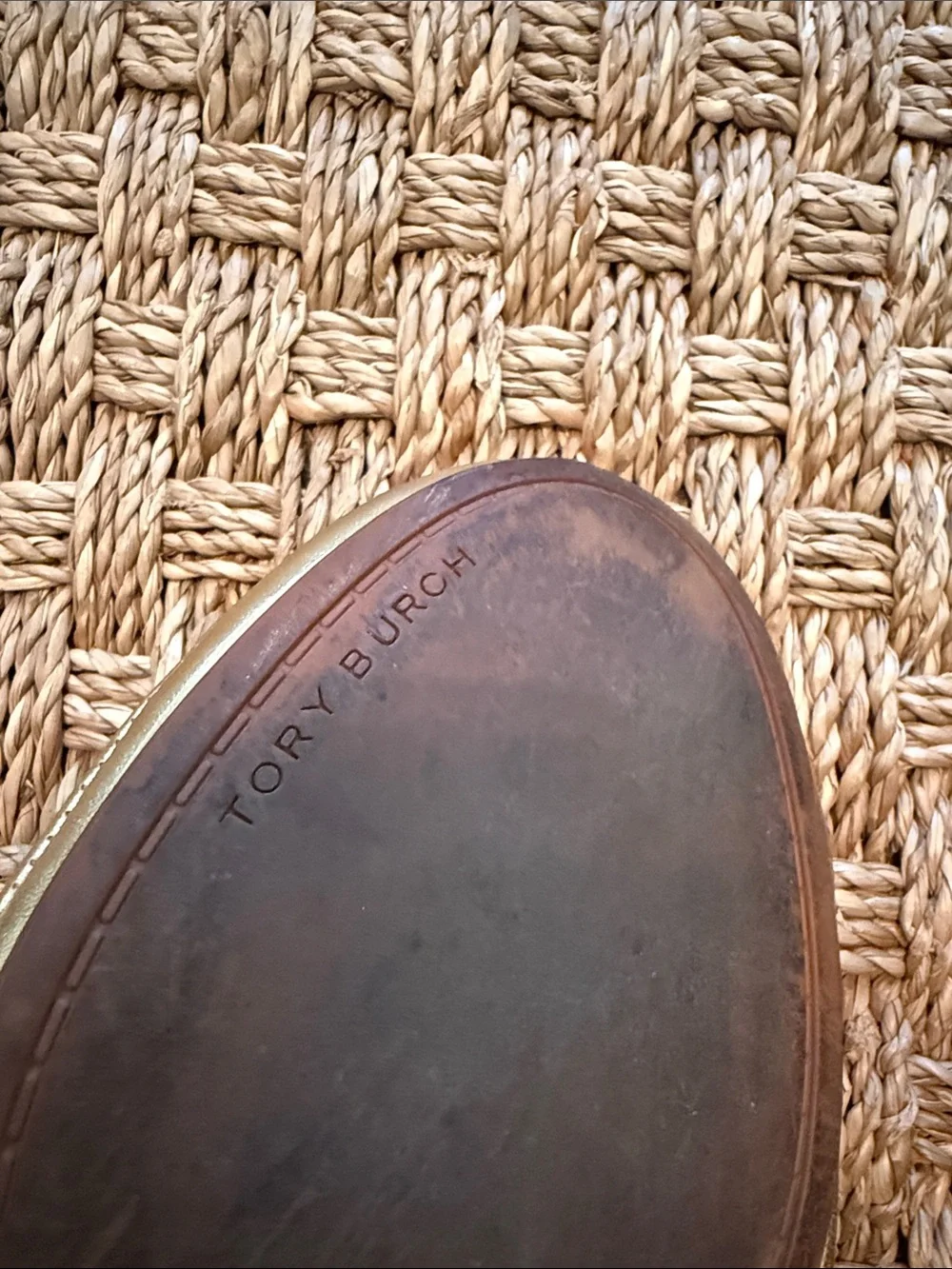 Tory Burch Metallic Gold Round-Toe Ballet Flats size 8.